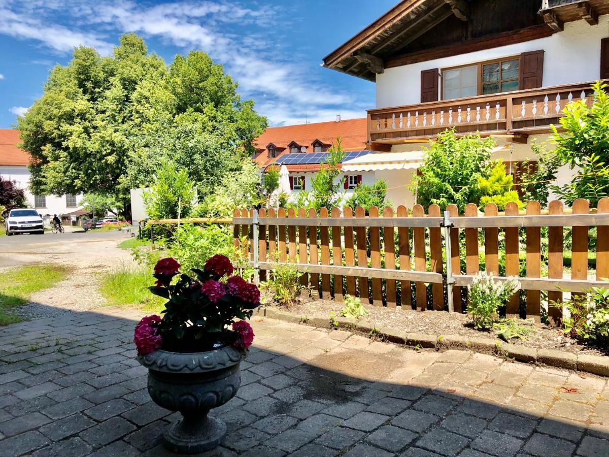 Im Herzen Von Ohlstadt Und Am Fusse Des Heimgartens Exterior photo